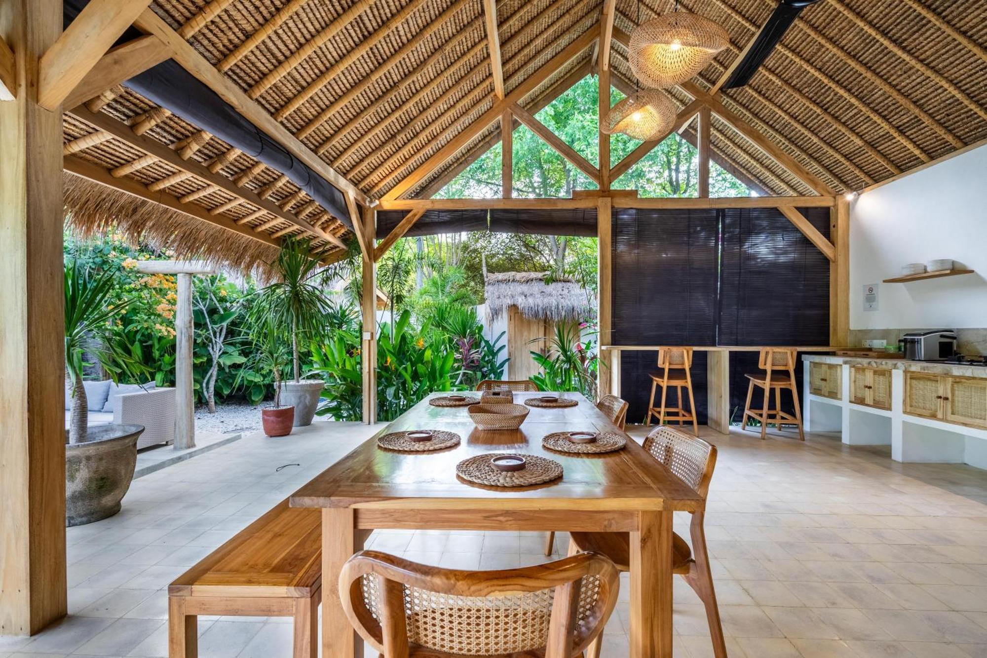 Villa Kelapa Kucing Gili Air Exterior photo