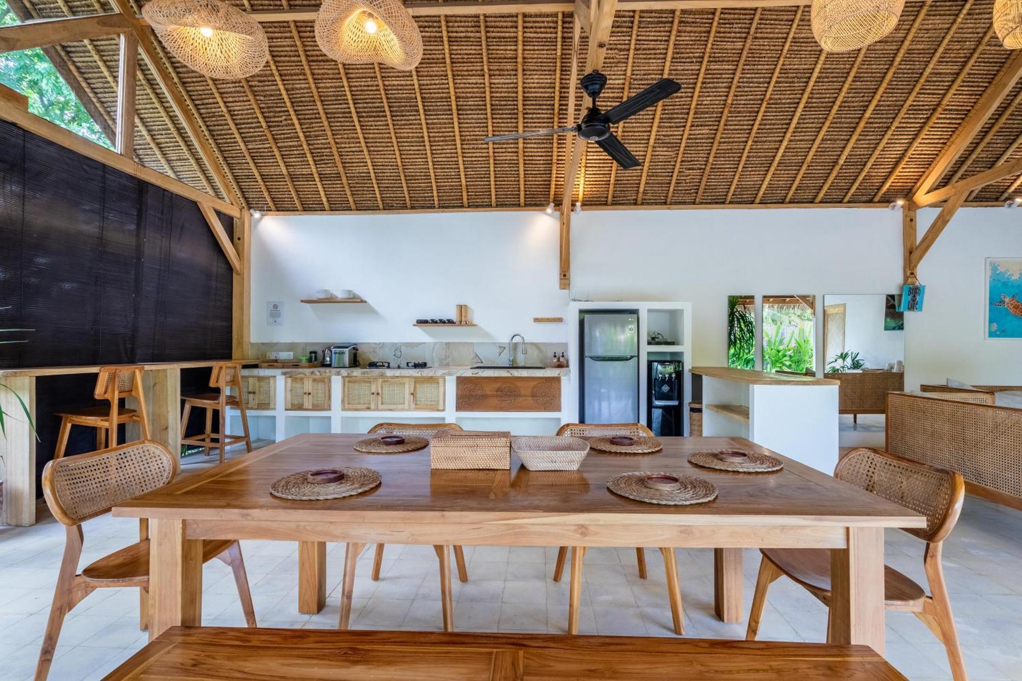 Villa Kelapa Kucing Gili Air Exterior photo